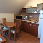 Prosper Lovasklub Panzio 3* Piliscsév