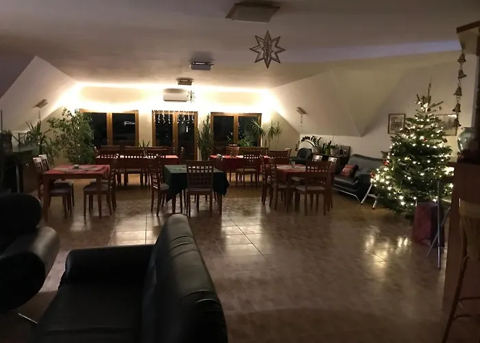 Prosper Lovasklub Panzio 3*