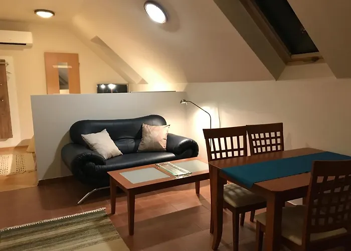 Bed & Breakfast Prosper Lovasklub Panzio 3*