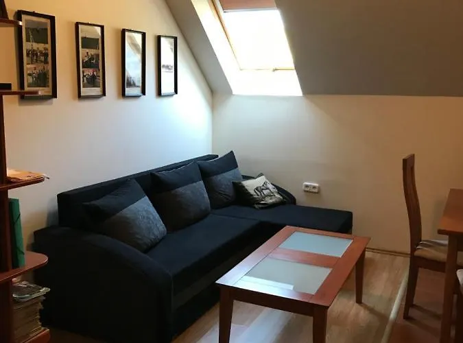 Prosper Lovasklub Panzio Bed & Breakfast 3*